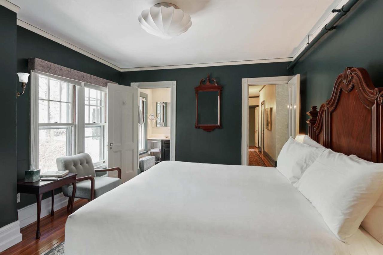 The Dewey Bed & Breakfast Lenox Exterior photo