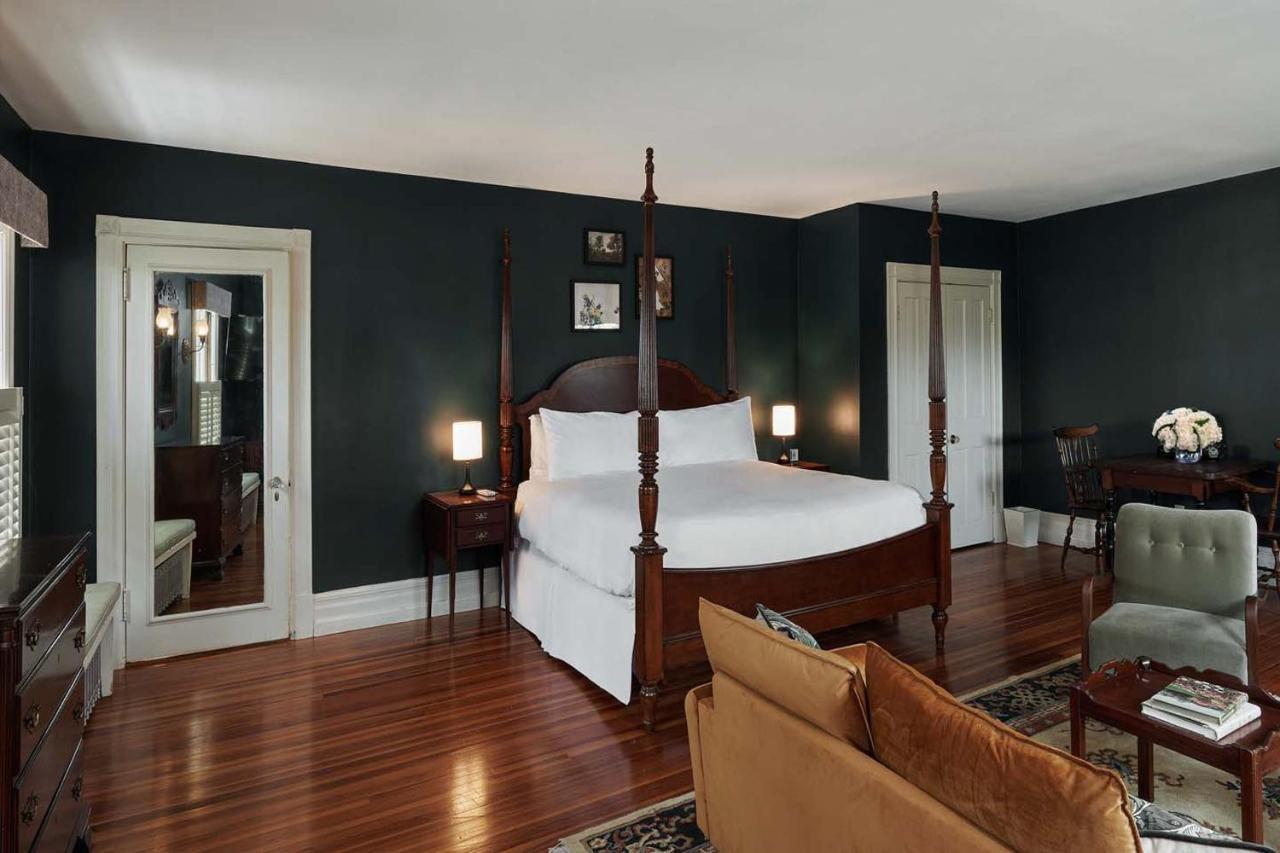 The Dewey Bed & Breakfast Lenox Exterior photo