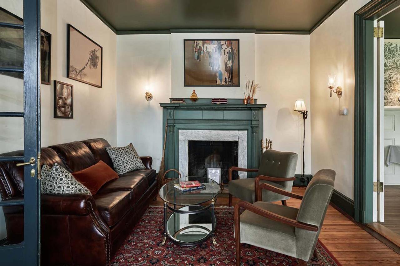 The Dewey Bed & Breakfast Lenox Exterior photo