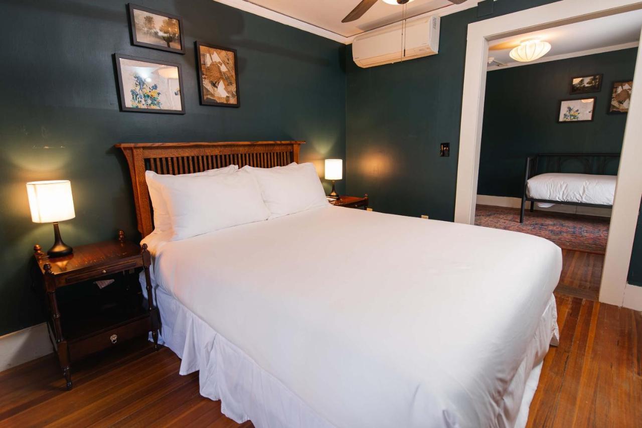 The Dewey Bed & Breakfast Lenox Exterior photo