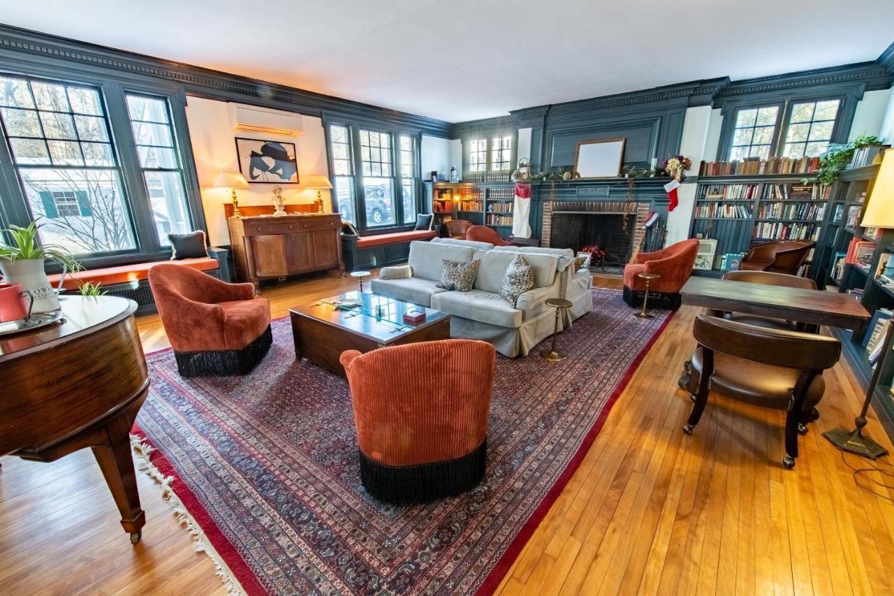 The Dewey Bed & Breakfast Lenox Exterior photo